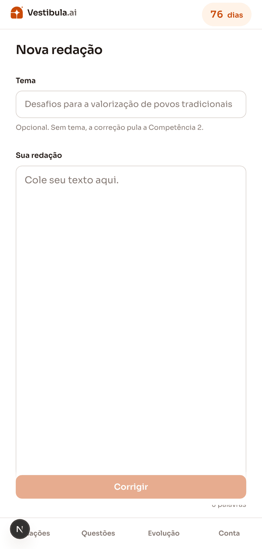 Tela de nova redação do app: campo de tema e área para colar o texto.